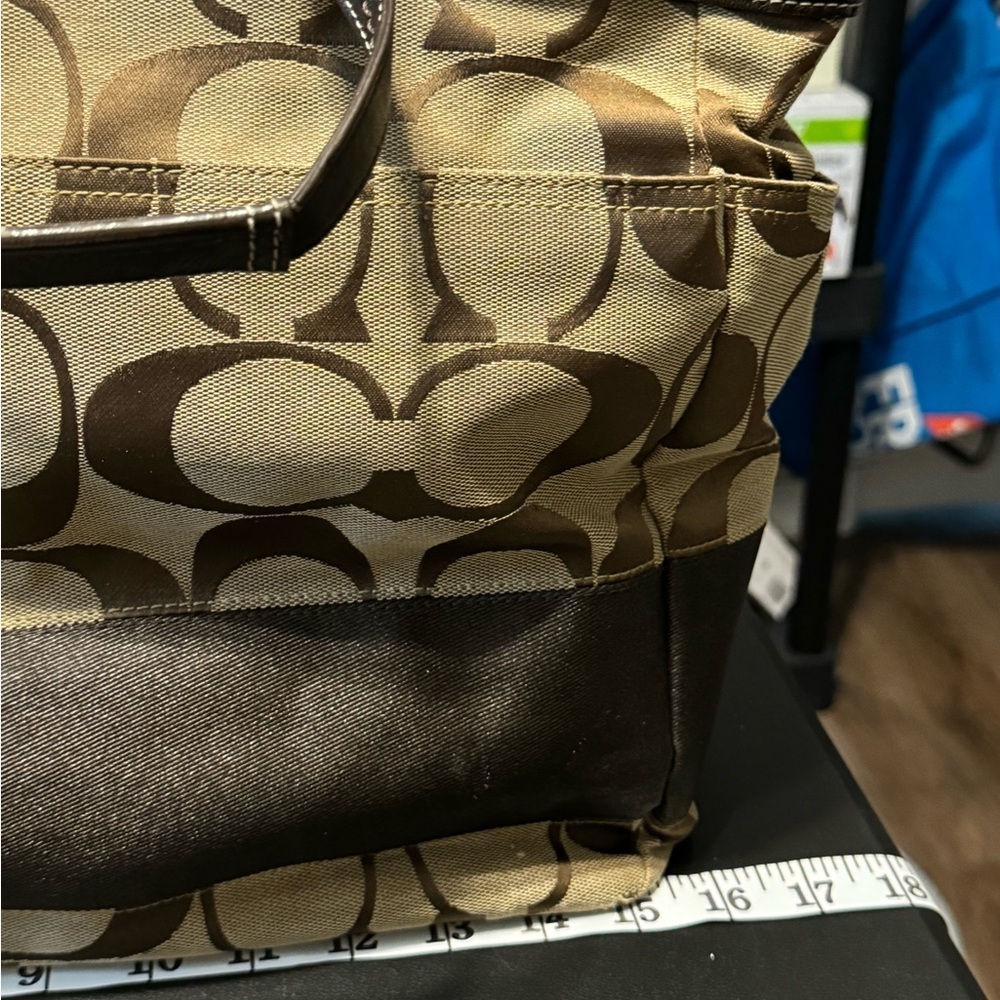 Authentic Coach Signature A1076-F13803 Large Tote/Diaper Bag W/ Changing Matt - Picture 12 of 16